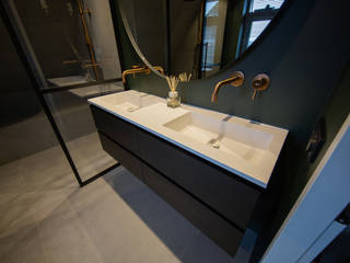Industriële design badkamer, De Eerste Kamer De Eerste Kamer Baños de estilo industrial Madera Acabado en madera