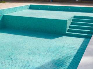 Construção de piscinas , REFLEXEQUATION LDA REFLEXEQUATION LDA Piscinas modernas Betão armado