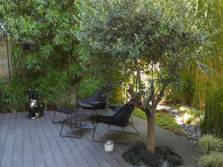 Un jardin sauvage en plein Paris, Céline Bertin - Créatrice d'Ambiances Extérieures Céline Bertin - Créatrice d'Ambiances Extérieures Asian style balcony, porch & terrace