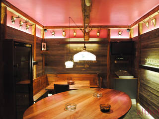 Wildererstube, altholz, Baumgartner & Co GmbH altholz, Baumgartner & Co GmbH Rustic style dining room Wood Wood effect