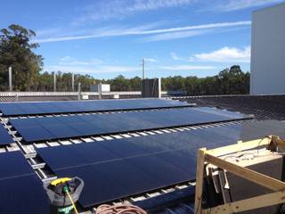 Limpeza Painéis Fotovoltaicos/solares, Team White - Facility Services, Lda. Team White - Facility Services, Lda.