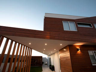 Frame House - Mafra, Wood Houses Wood Houses Casas de madera Madera Acabado en madera