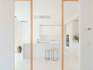 CASA JARDÍN, GOS ARCH·LAB GOS ARCH·LAB Built-in kitchens Wood White