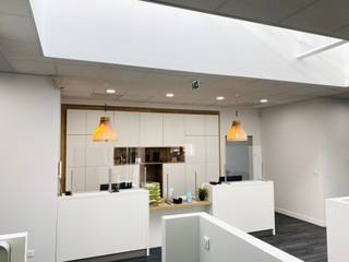 Cabinet dentaire, lairial luminaires bordeaux lairial luminaires bordeaux Commercial spaces Wood Wood effect