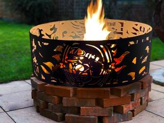 Fire Pit Ring Born To Ride – for those who were Born to Ride. Another fantastic creation- a new art firepit- by Logi Firepits UK. The perfect gift for him- for your husband, fiancé for the wedding, son for his birthday, or Father’s Day. Motorbike, Logi Engineering Limited Logi Engineering Limited Modern garden Iron/Steel