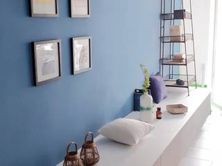 Monolocale al mare - (progetto di interior e decorazione), Silvia Ramalli | Stilista d'interni Silvia Ramalli | Stilista d'interni Modern corridor, hallway & stairs لکڑی Blue