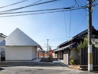 菱屋根の家, HAMADA DESIGN HAMADA DESIGN Chalés e casas de madeira Ferro/Aço