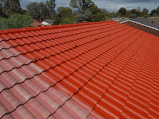 Roof Painting in Auckland, RMC Painting Ltd RMC Painting Ltd Pareti & Pavimenti in stile moderno