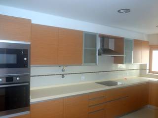 Marvic Projectos e Contrução Civil Modern kitchen