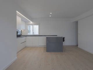 Apartamento AG, en Camins al Grao, acertus acertus Modern kitchen White
