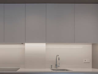 Apartamento AG, en Ruzafa, acertus acertus Modern kitchen White