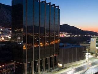 Torre Albia, MTY, DDOZ DDOZ Commercial spaces