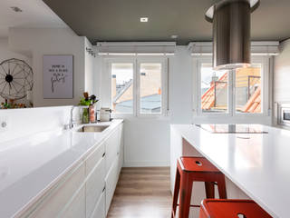 DUPLEX POZUELO, Alicia Mesa Interiorismo Alicia Mesa Interiorismo Small kitchens Quartz