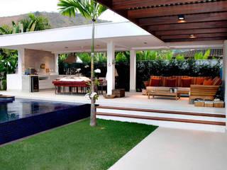 Casa Praia da Baleia, RAWI Arquitetura + Design RAWI Arquitetura + Design Конференц-центры в стиле модерн