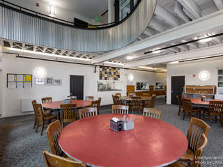 Rindge, New Hampshire | Dorms Hampshire Country School | LineSync Architecture, Chibi Moku Architectural Films Chibi Moku Architectural Films Salas de jantar industriais