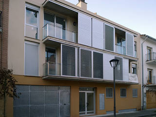Edificio de 8 viviendas en Vallgorguina, JBE Arquitectes Associats JBE Arquitectes Associats Багатоквартирний будинок ДСП