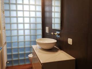 Attico C_G, Alessandro Jurcovich Architetto Alessandro Jurcovich Architetto Modern bathroom Glass