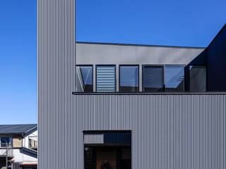 HOUSE-I, N.A.O ｜ ナオ 一級建築士事務所 N.A.O ｜ ナオ 一級建築士事務所 Holzhaus Eisen/Stahl