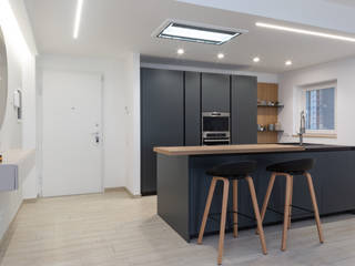 Casa U&L, zero6studio - Studio Associato di Architettura zero6studio - Studio Associato di Architettura Built-in kitchens Black