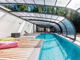 Schwimmbecken 15 x 4/2,50 x 1,5 tief., Pool im Garten Pool im Garten Piscinas de estilo moderno