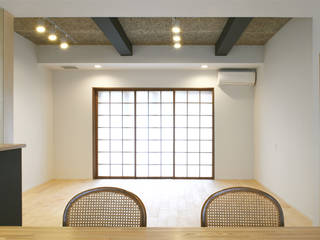 熊谷の一階, MoY architects | 山本基揮建築設計 MoY architects | 山本基揮建築設計 Ausgefallene Wohnzimmer