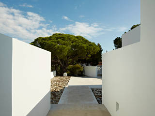 Casa los chopitos-Elviria, Alejandro Giménez Architects Alejandro Giménez Architects 지중해스타일 주택