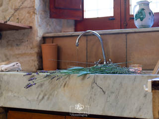 Cuore d'Abruzzo, BID-Homestaging Beatrice e Ilaria Dell'Acqua BID-Homestaging Beatrice e Ilaria Dell'Acqua Kitchen Marble