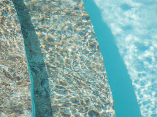 Piscina con inserti in TOUCH Autentic, Renolit Alkorplan Italia Renolit Alkorplan Italia Bể bơi vô cực Gỗ-nhựa composite