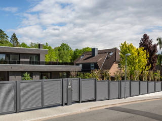 Zaun- und Toranlagen als Sichtschutz, Nordzaun Zäune - Tore - Sicherheit, Inh. Dipl. Ing (FH) Torben Suhr Nordzaun Zäune - Tore - Sicherheit, Inh. Dipl. Ing (FH) Torben Suhr Jardin moderne Aluminium/Zinc