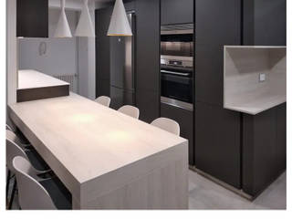 Projeto AL, Kitchen In Kitchen In وحدات مطبخ ألواح خشب مضغوط