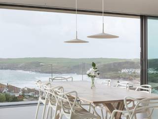 Modern New Build Eco Friendly Home in Polzeath Cornwall, Arco2 Architecture Ltd Arco2 Architecture Ltd Sala da pranzo moderna