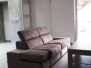 Cucina moderna in stile Industrial, Seven Project Studio Seven Project Studio Living roomSofas & armchairs Grey