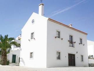 Projeto 14 | Exterior Antigo Grémio Holiday House, maria inês home style maria inês home style Mediterranean style houses