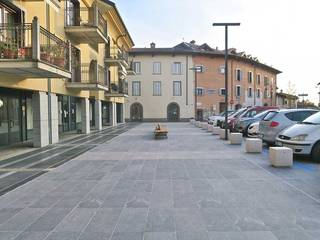 Piazza pubblica - Bergamo, Granulati Zandobbio Granulati Zandobbio Espacios comerciales