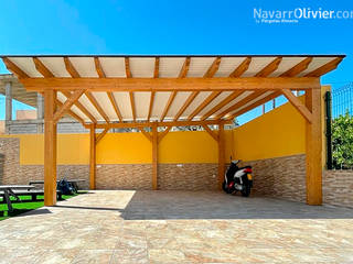 Pérgola de madera laminada, NavarrOlivier NavarrOlivier โรงจอดรถ