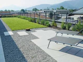 Casa privata con terrazza - Bergamo, Granulati Zandobbio Granulati Zandobbio Balcones y terrazas minimalistas