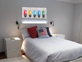AMUEBLAMIENTO Y DECORACIÓN DE 3 HABITACIONES JUVENILES EN UN CHALET UNIFAMILIAR ZONA LA MORALEJA, BORONIA HOME BORONIA HOME Modern style bedroom Wood Wood effect