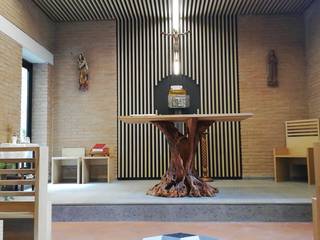 Olive wood altar for church, Radice In Movimento Radice In Movimento ArtworkSculptures Wood