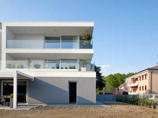 RESIDENZE LP, studio conte architetti studio conte architetti Minimalist houses