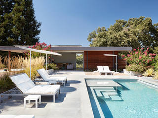 Sonoma Pool House and Guest House, Klopf Architecture Klopf Architecture مسبح