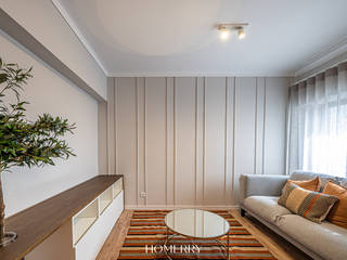 Portugal waits for you. A lovely 2beds in Estoril., HOMERRY HOMERRY モダンデザインの リビング