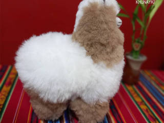 Fluffy fat alpaca + accessory, Peruhand Peruhand Mais espaços Pêlo Branco