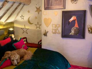 THE GREAT REHOMING Project designed by Lotti Kozlow, Mineheart Mineheart Rustic style walls & floors