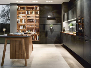 Stylishe Design-Küche in dunkler Eleganz, Kemner Home Company Küchen Kemner Home Company Küchen Built-in kitchens Ceramic