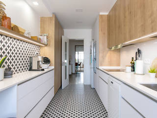 Remodelação de Cozinha, Traço Magenta - Design de Interiores Traço Magenta - Design de Interiores Modern kitchen لکڑی Wood effect