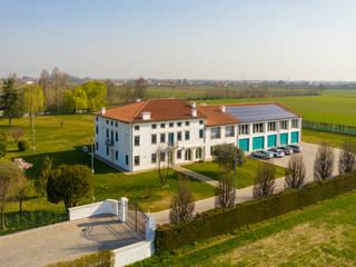Villa rustica - Brummel, Brummel Brummel リゾートハウス 白色