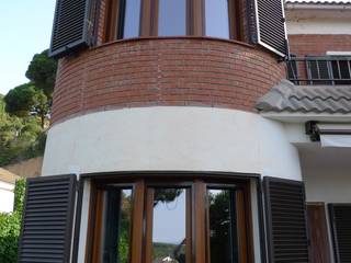 Ventanas Practicables, OBERTURES OBERTURES Rustic style windows & doors