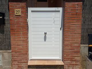 Puertas entrada, OBERTURES OBERTURES Front doors Aluminium/Zinc