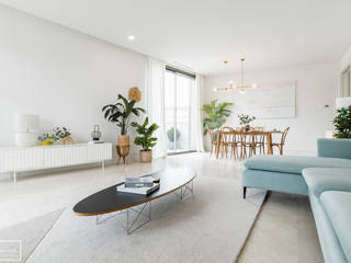 Decorar con muebles de alquiler de Theunissen, Theunissen Home Staging Madrid Theunissen Home Staging Madrid Phòng khách phong cách chiết trung Đá hoa