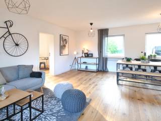 4-Zimmer Wohnung in Herrsching am Ammersee, ADDA Home Staging ADDA Home Staging Ruang Makan Gaya Industrial